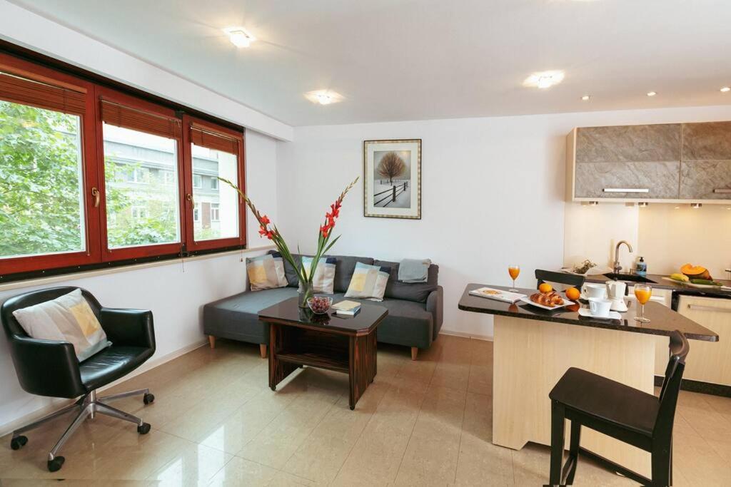 Apartment In The Heart Of Warsaw! Dış mekan fotoğraf